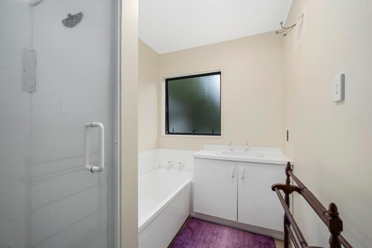 Wharerata - Otaki Beach Holiday Home 외부 사진