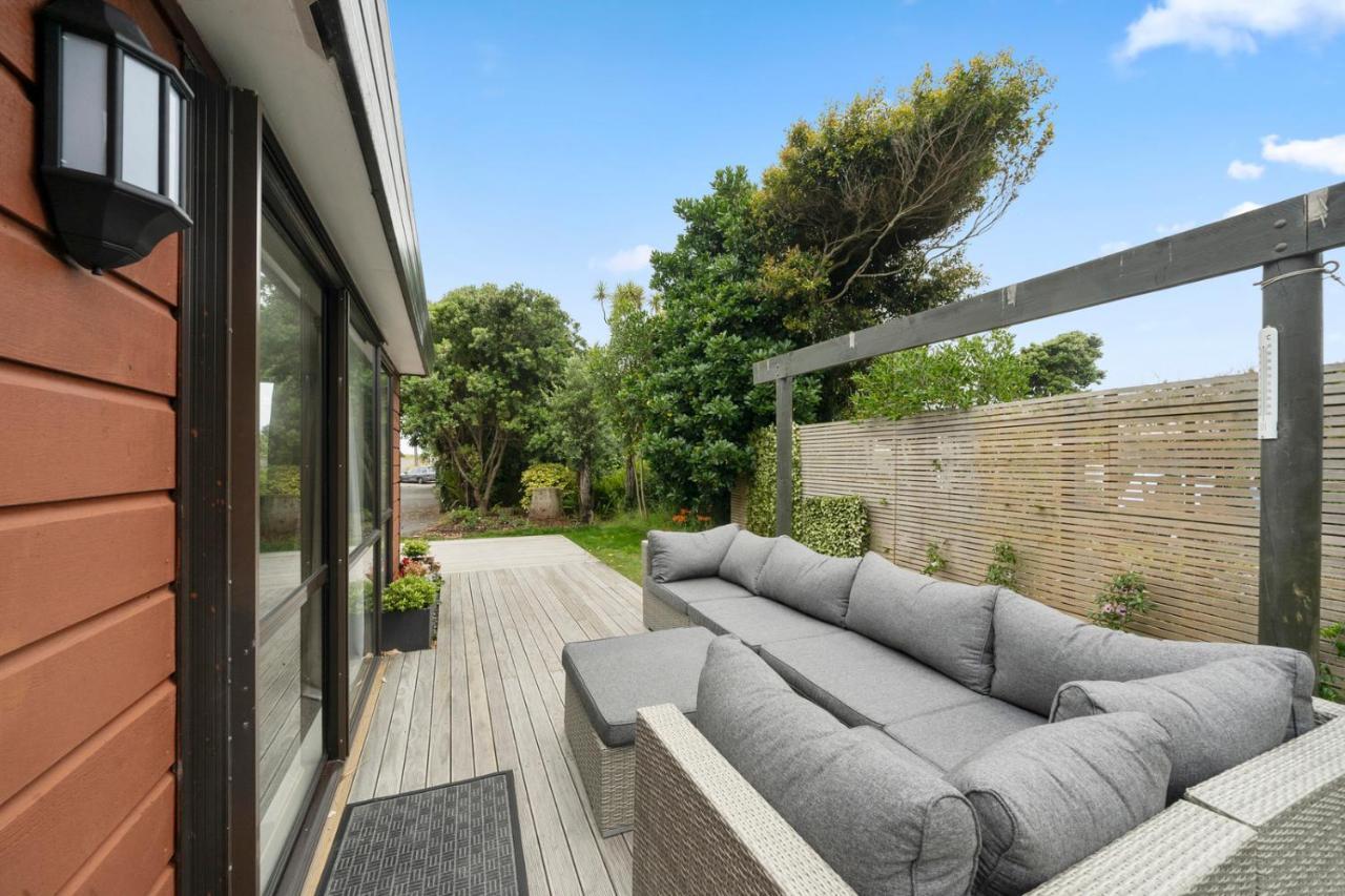 Wharerata - Otaki Beach Holiday Home 외부 사진
