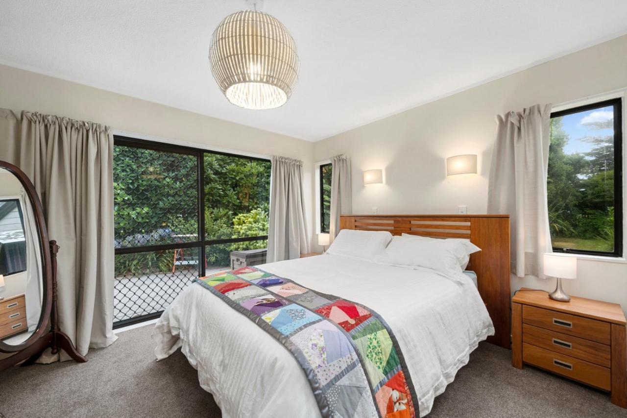 Wharerata - Otaki Beach Holiday Home 외부 사진